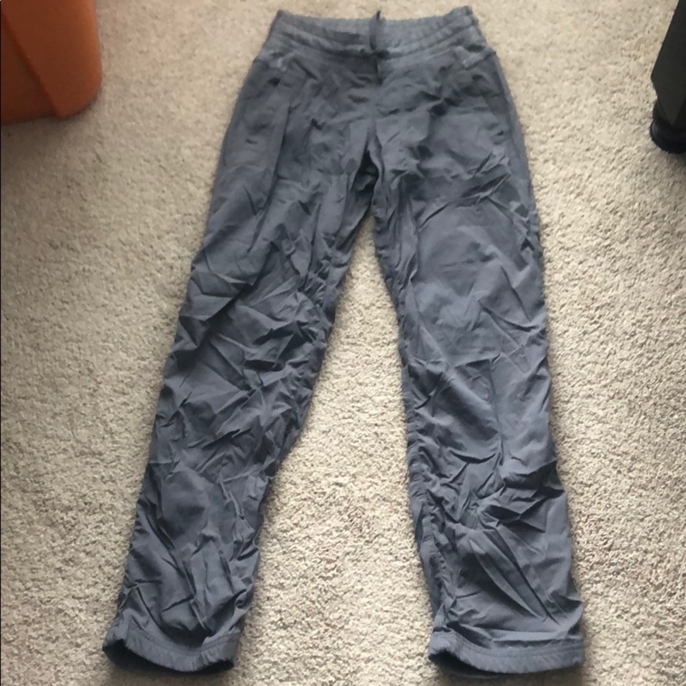Like new ivivva  convertible pants size 12